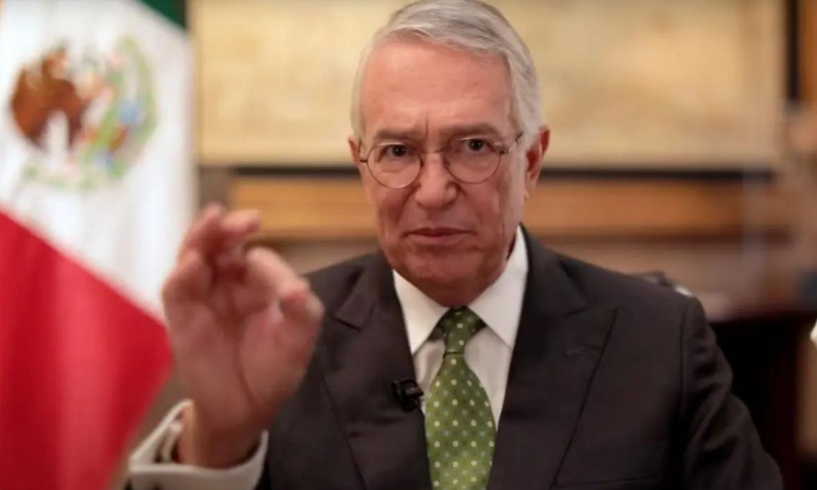 Salinas Pliego acusa al SAT de extorsionar a los empresarios