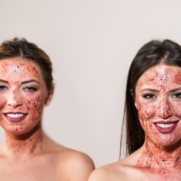 Alerta: 'Facial Vampiro' Causa Contagio de VIH en Spa