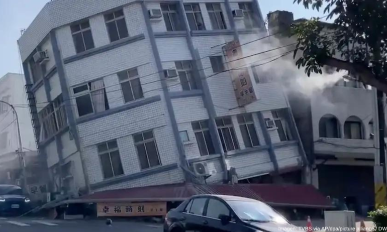 Emiten alertas de tsunami por potente terremoto en Taiwán