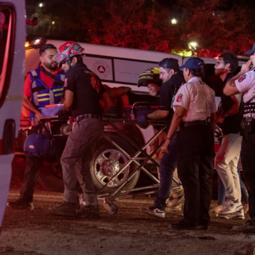 Al menos 9 muertos y decenas de heridos tras el colapso de escenario en mitin de Máynez