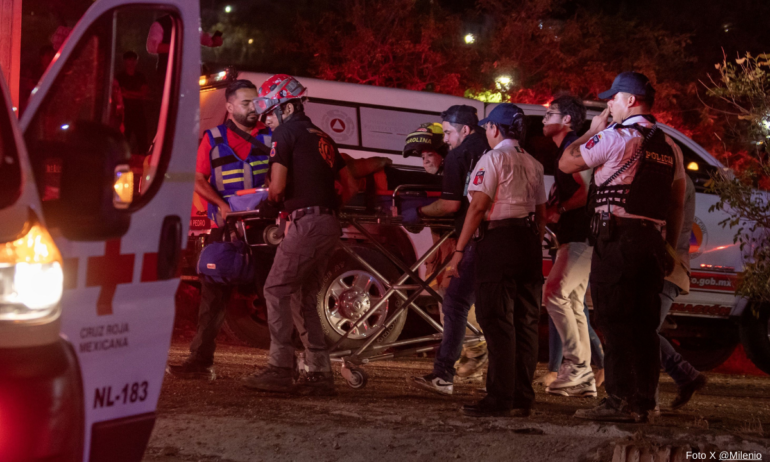 Al menos 9 muertos y decenas de heridos tras el colapso de escenario en mitin de Máynez