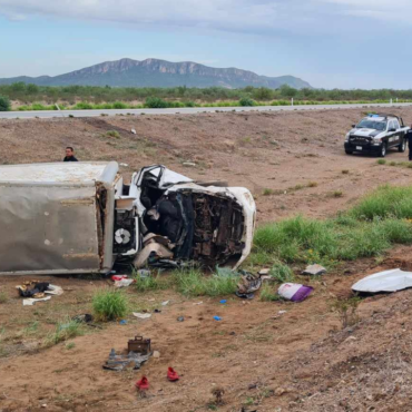 Volcamiento en carretera Hermosillo-Guaymas deja tres heridos