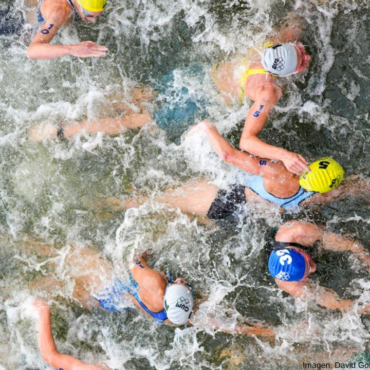 Alarma por Enfermedad de Triatleta Belga Reaviva Preocupaciones sobre el Sena