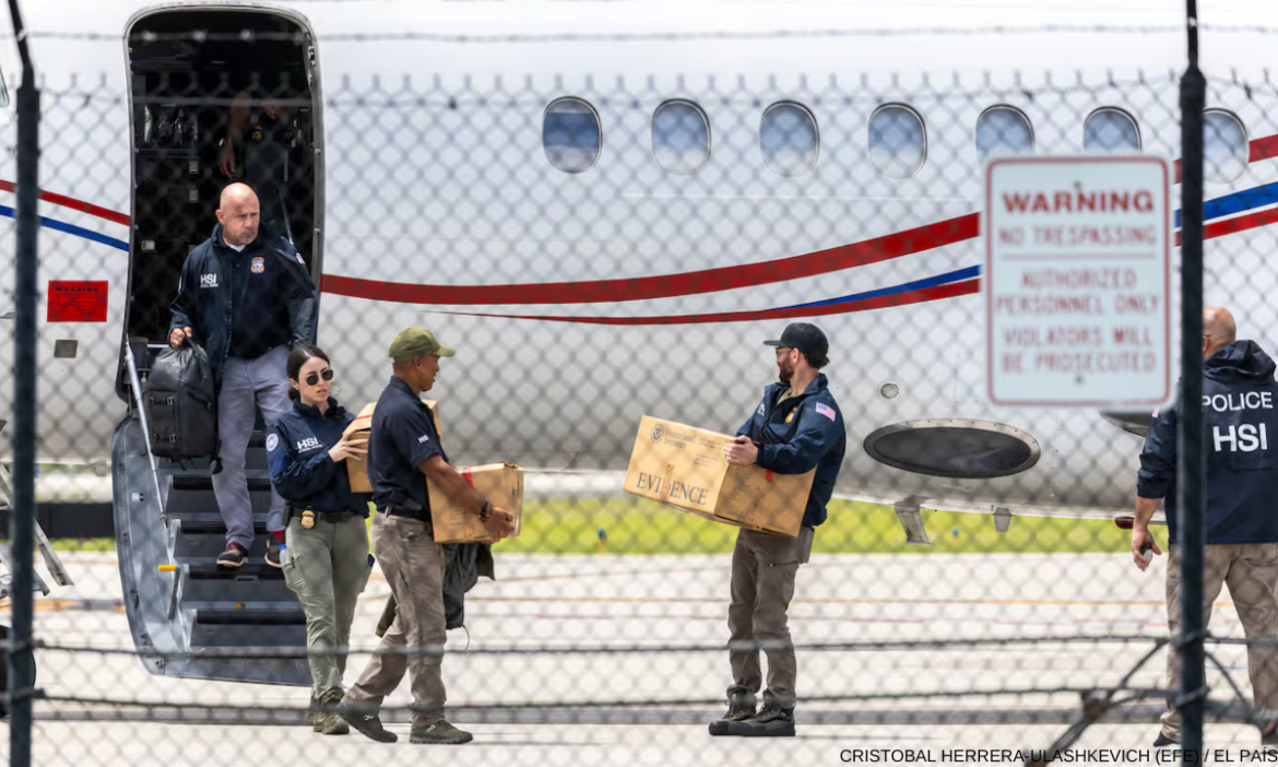 EE.UU. confisca el avión oficial de Nicolás Maduro