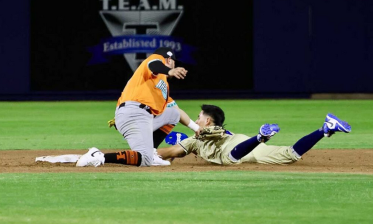 Naranjeros y Yaquis se enfrentaron en el inicio de Mexican Baseball Fiesta en Phoenix
