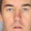 Un hombre decapita a su bebé de un año en California