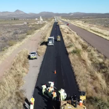 Gobierno de Sonora trabaja en acciones de bacheo y conservación en carreteras del estado